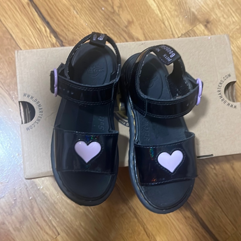 Marlowe hearts j Dr.Martens